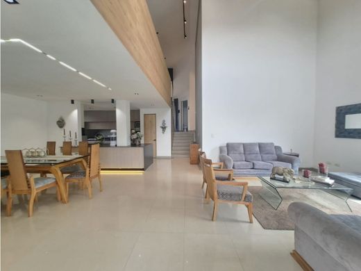 郊区住宅  Pereira, Departamento de Risaralda