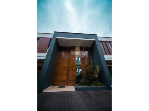 Casa de lujo en Medellín, Departamento de Antioquia