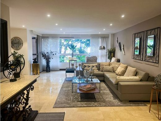 Apartment / Etagenwohnung in Medellín, Departamento de Antioquia