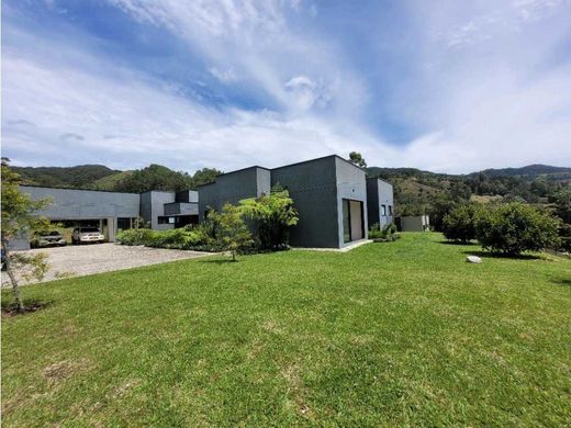 Country House in Retiro, Departamento de Antioquia