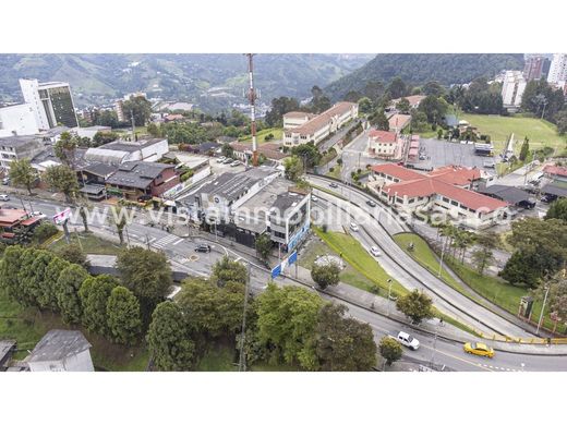 Edificio en Manizales, Departamento de Caldas