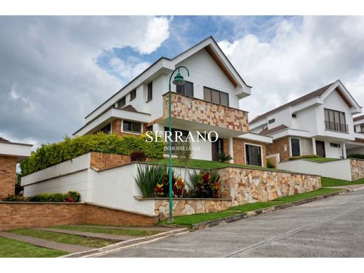 Chalet a Floridablanca, Departamento de Santander