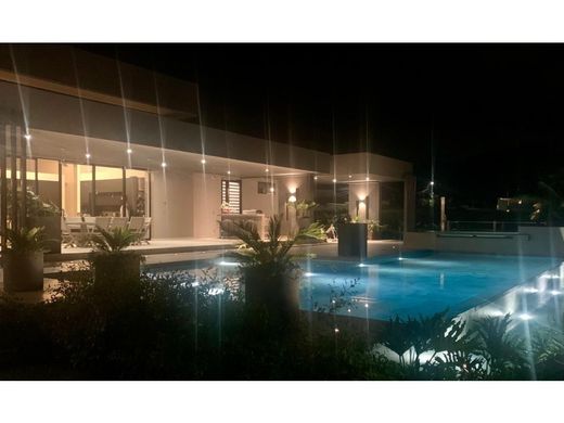 컨트리하우스 / Pereira, Departamento de Risaralda