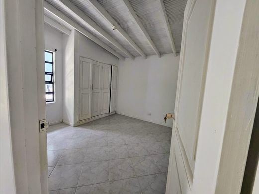 호화 저택 / 메데인, Medellín