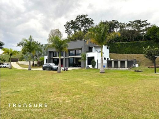 منزل ريفي ﻓﻲ Copacabana, Departamento de Antioquia