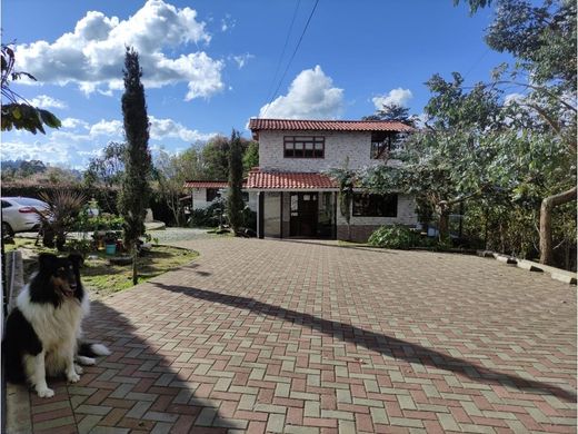 Landsitz in Santa Helena, Medellín