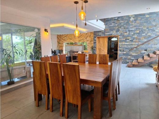 Πολυτελή κατοικία σε Envigado, Departamento de Antioquia