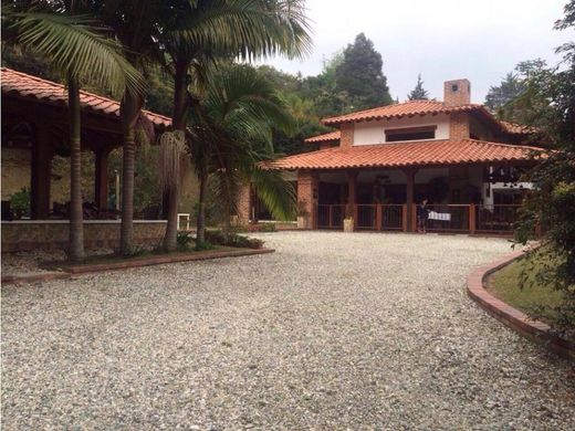 منزل ريفي ﻓﻲ Rionegro, Departamento de Antioquia