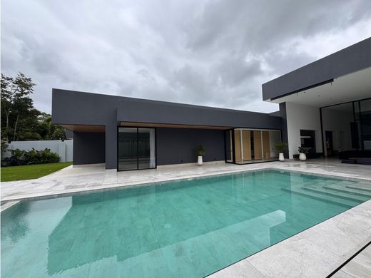 Pereira, Departamento de Risaraldaのカントリーハウス