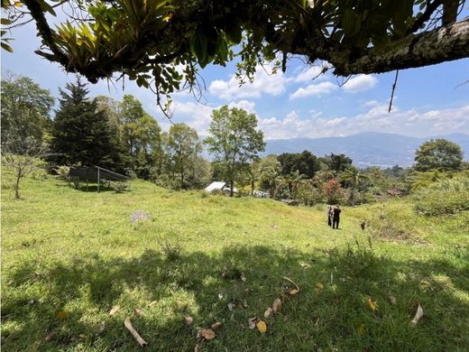 Αγροτεμάχιο σε Μεδεγίν, Medellín