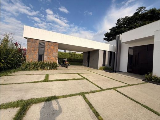 Casa de campo en Dos Quebradas, Dosquebradas