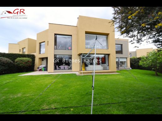 منزل ﻓﻲ Cota, Departamento de Cundinamarca