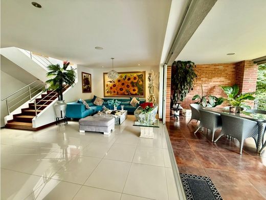 Envigado, Departamento de Antioquiaの高級住宅