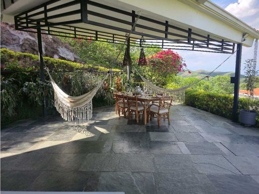 Country House in Yumbo, Departamento del Valle del Cauca