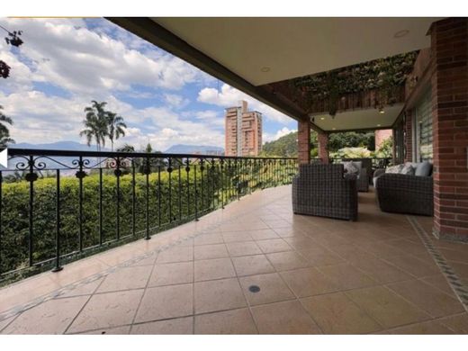 Πολυτελή κατοικία σε Μεδεγίν, Medellín