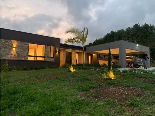 Casa de lujo en Retiro, Departamento de Antioquia