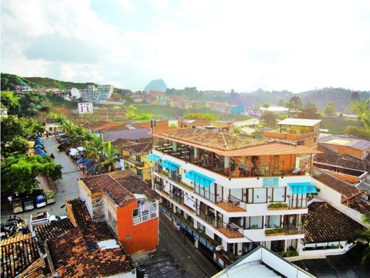 Guatapé, Departamento de Antioquiaのホテル