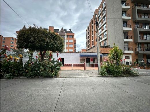 أرض ﻓﻲ بوغوتا, Bogotá  D.C.