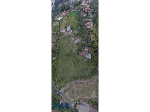 Grond in Sabaneta, La Estrella