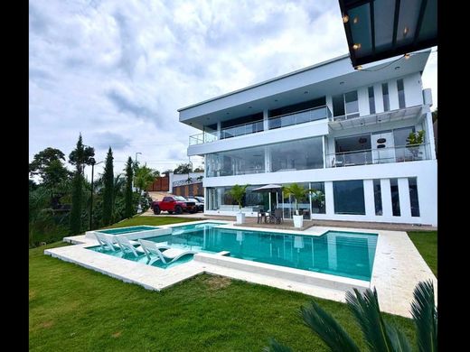 Casale a Cali, Departamento del Valle del Cauca