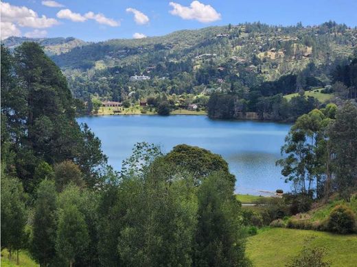Grundstück in Retiro, Departamento de Antioquia