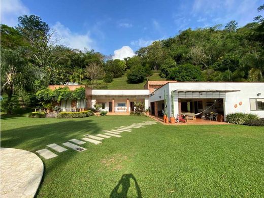 Cortijo o casa de campo en Titiribí, Departamento de Antioquia