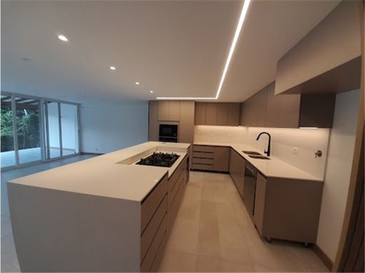 Casa de luxo - Envigado, Departamento de Antioquia