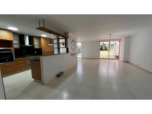 Luxus-Haus in Copacabana, Departamento de Antioquia