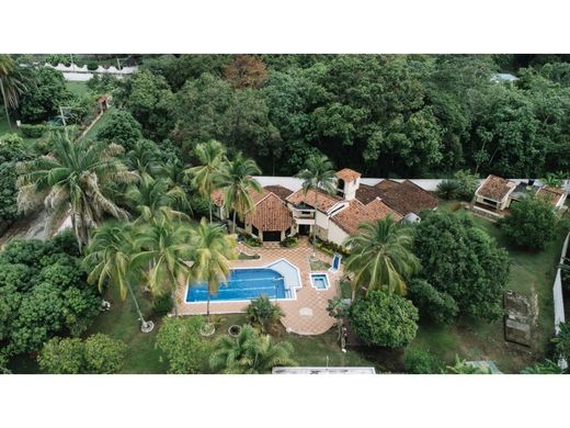 호텔 / Nilo, Departamento de Cundinamarca