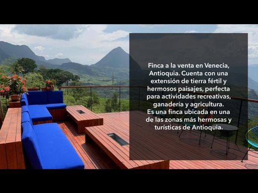 Farmhouse in Venecia, Departamento de Antioquia