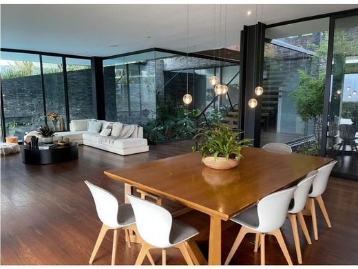 منزل ﻓﻲ ميديلين, Medellín