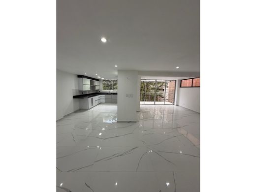 Πολυτελή κατοικία σε Sabaneta, La Estrella