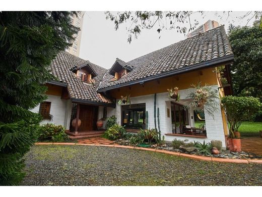 Maison de luxe à Sabaneta, La Estrella