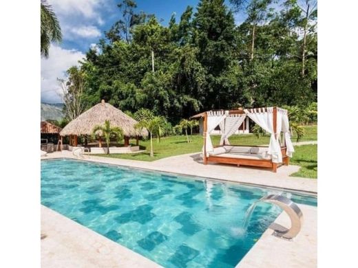 Farmhouse in Medellín, Departamento de Antioquia