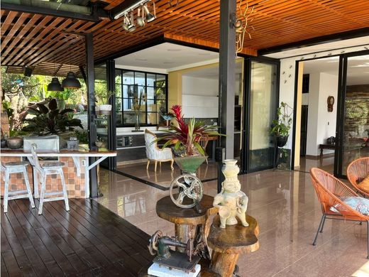 Luxury home in Medellín, Departamento de Antioquia