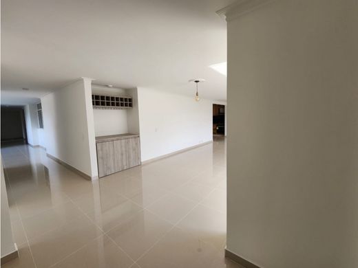 Envigado, Departamento de Antioquiaのアパートメント