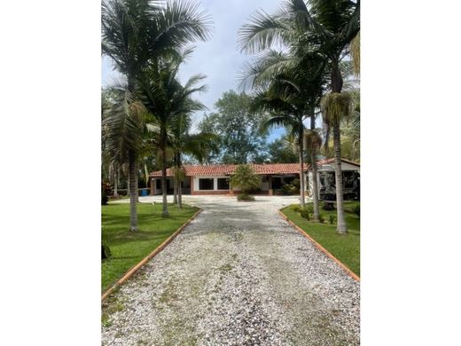 Köy evi Rionegro, Departamento de Antioquia