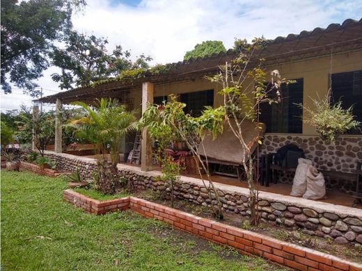 Gutshaus oder Landhaus in Villavicencio, Departamento del Meta