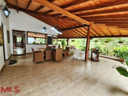 Luxus-Haus in Envigado, Departamento de Antioquia