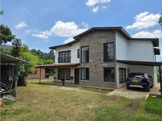Country House in San Antonio del Prado, Medellín