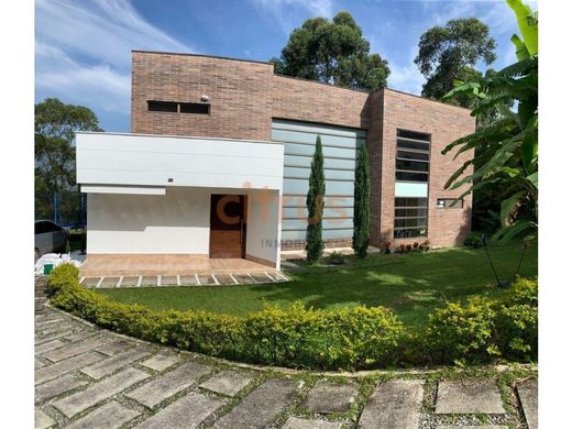 Casa de luxo - Envigado, Departamento de Antioquia