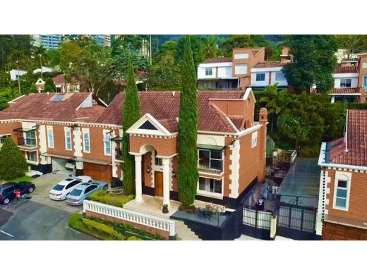 호화 저택 / 메데인, Medellín