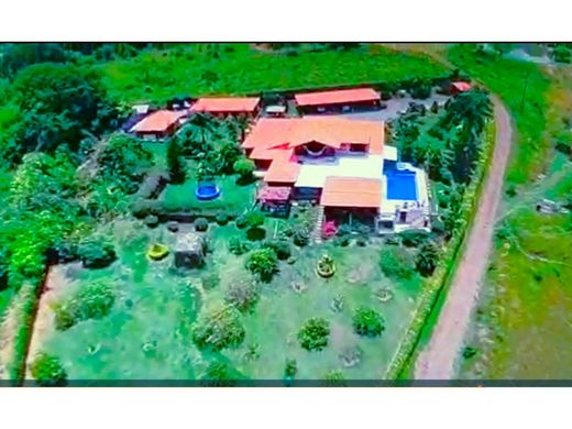 Casa de campo - Guadalajara de Buga, Departamento del Valle del Cauca