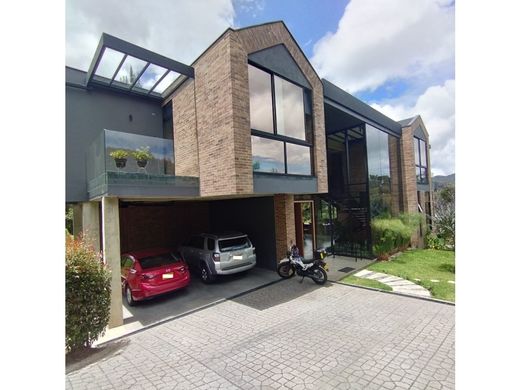 Πολυτελή κατοικία σε Μεδεγίν, Medellín