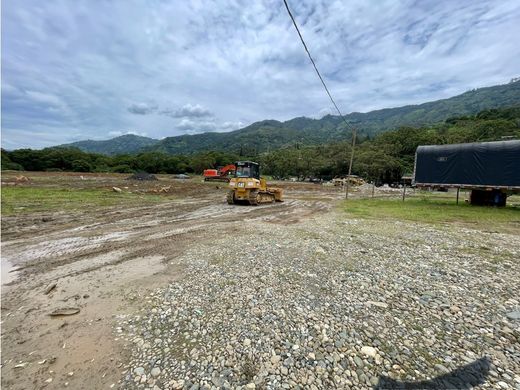 Terreno a Barbosa, Departamento de Antioquia