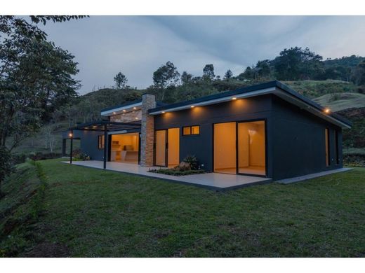 Köy evi Rionegro, Departamento de Antioquia