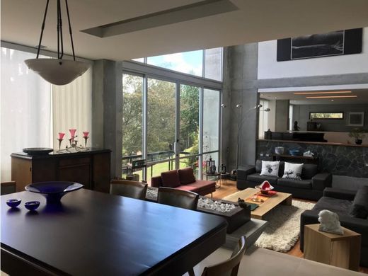 منزل ريفي ﻓﻲ Envigado, Departamento de Antioquia