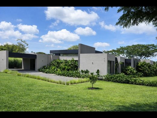 Country House in Pereira, Departamento de Risaralda