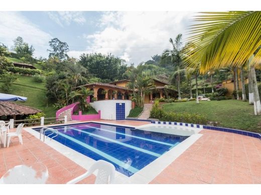 Gutshaus oder Landhaus in Girardota, Departamento de Antioquia