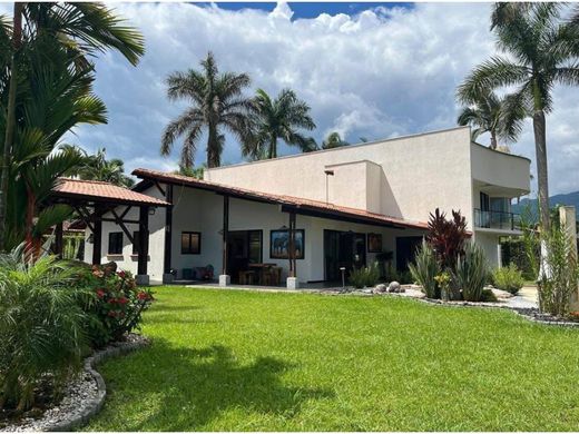 郊区住宅  Pereira, Departamento de Risaralda